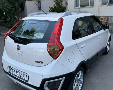 МГ 3 Кросс, объемом двигателя 1.5 л и пробегом 52 тыс. км за 6800 $, фото 5 на Automoto.ua