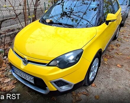 Желтый МГ 3 Кросс, объемом двигателя 1.5 л и пробегом 48 тыс. км за 6200 $, фото 5 на Automoto.ua