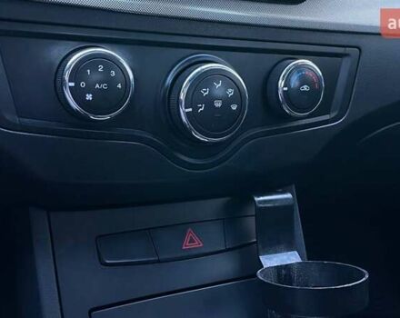 Белый МГ 350, объемом двигателя 1.5 л и пробегом 212 тыс. км за 6499 $, фото 16 на Automoto.ua