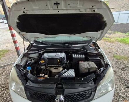 Білий МГ 350, об'ємом двигуна 1.5 л та пробігом 186 тис. км за 5500 $, фото 8 на Automoto.ua