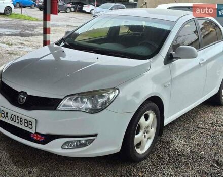 Білий МГ 350, об'ємом двигуна 1.5 л та пробігом 186 тис. км за 5500 $, фото 2 на Automoto.ua