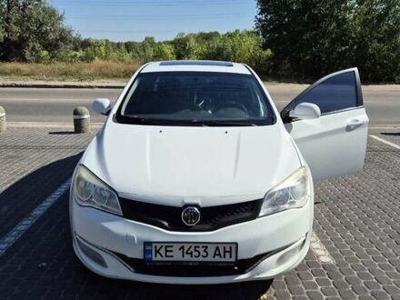 Белый МГ 350, объемом двигателя 1.5 л и пробегом 129 тыс. км за 5500 $, фото 1 на Automoto.ua