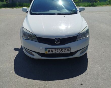 Білий МГ 350, об'ємом двигуна 1.5 л та пробігом 285 тис. км за 5000 $, фото 1 на Automoto.ua