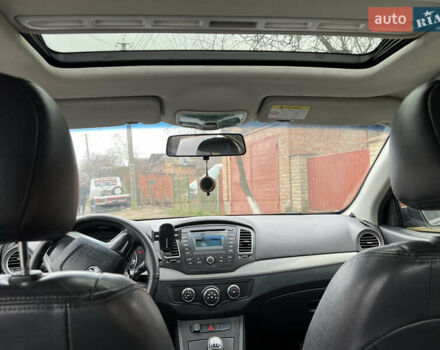 Черный МГ 350, объемом двигателя 1.5 л и пробегом 197 тыс. км за 3500 $, фото 2 на Automoto.ua