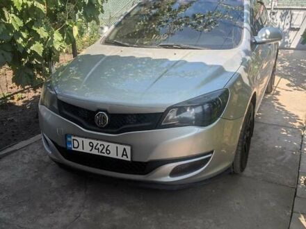 Серый МГ 350, объемом двигателя 1.5 л и пробегом 206 тыс. км за 3650 $, фото 1 на Automoto.ua