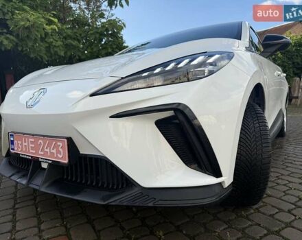 Белый МГ 4, объемом двигателя 0 л и пробегом 10 тыс. км за 17500 $, фото 3 на Automoto.ua