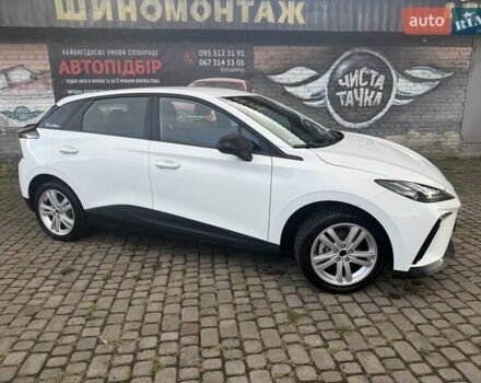 Белый МГ 4, объемом двигателя 0 л и пробегом 10 тыс. км за 17500 $, фото 8 на Automoto.ua