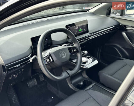 Черный МГ 4, объемом двигателя 0 л и пробегом 46 тыс. км за 15700 $, фото 20 на Automoto.ua