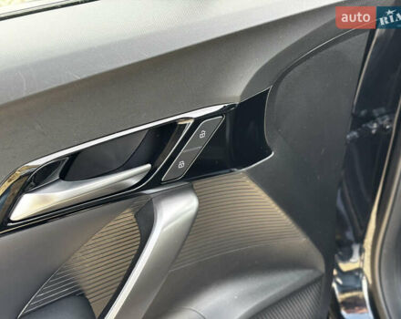 Черный МГ 4, объемом двигателя 0 л и пробегом 46 тыс. км за 15700 $, фото 17 на Automoto.ua