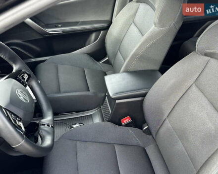 Черный МГ 4, объемом двигателя 0 л и пробегом 46 тыс. км за 15700 $, фото 28 на Automoto.ua