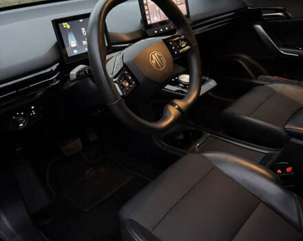 Черный МГ 4, объемом двигателя 0 л и пробегом 70 тыс. км за 16500 $, фото 9 на Automoto.ua