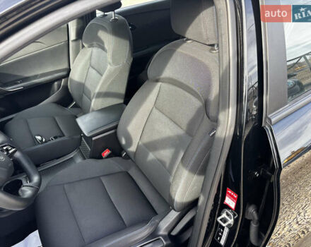 Черный МГ 4, объемом двигателя 0 л и пробегом 46 тыс. км за 15700 $, фото 13 на Automoto.ua