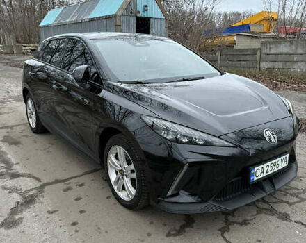 Черный МГ 4, объемом двигателя 0 л и пробегом 70 тыс. км за 16500 $, фото 2 на Automoto.ua