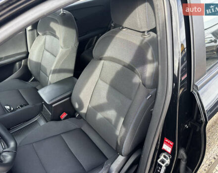 Черный МГ 4, объемом двигателя 0 л и пробегом 46 тыс. км за 15700 $, фото 12 на Automoto.ua