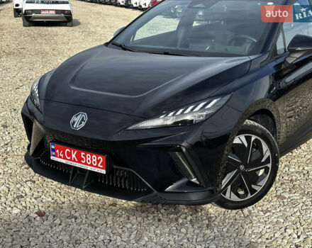 Черный МГ 4, объемом двигателя 0 л и пробегом 46 тыс. км за 15700 $, фото 6 на Automoto.ua