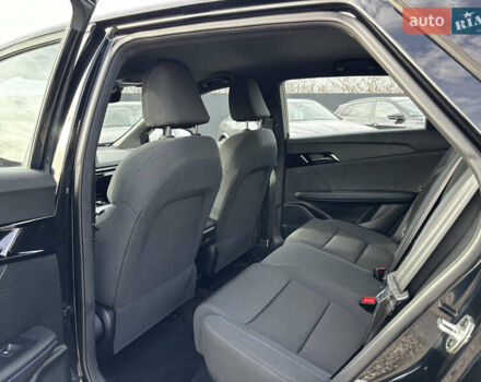 Черный МГ 4, объемом двигателя 0 л и пробегом 46 тыс. км за 15700 $, фото 32 на Automoto.ua