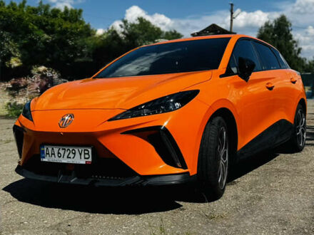 Оранжевый МГ 4, объемом двигателя 0 л и пробегом 10 тыс. км за 23000 $, фото 1 на Automoto.ua