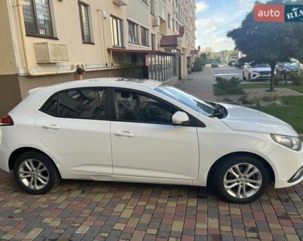 Белый МГ 5, объемом двигателя 1.5 л и пробегом 88 тыс. км за 5900 $, фото 8 на Automoto.ua