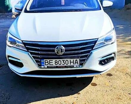 Белый МГ 5, объемом двигателя 1.5 л и пробегом 35 тыс. км за 14500 $, фото 3 на Automoto.ua