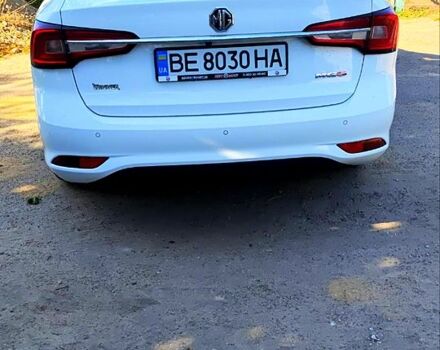 Белый МГ 5, объемом двигателя 1.5 л и пробегом 35 тыс. км за 14500 $, фото 2 на Automoto.ua