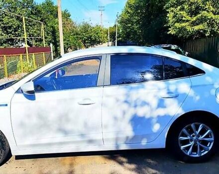 Белый МГ 5, объемом двигателя 1.5 л и пробегом 35 тыс. км за 14500 $, фото 2 на Automoto.ua