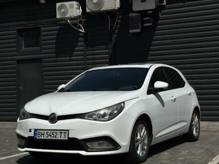 МГ 5 2013 в Кривом Роге на Automoto.ua Белый МГ 5, объемом двигателя 1.5 л и пробегом 138 тыс. км за 5000 $, фото 1 на Automoto.ua