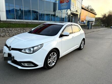 МГ 5 2013 в Новомосковске на Automoto.ua Белый МГ 5, объемом двигателя 0 л и пробегом 210 тыс. км за 6000 $, фото 1 на Automoto.ua