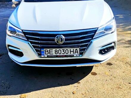 Білий МГ 5, об'ємом двигуна 1.5 л та пробігом 35 тис. км за 14500 $, фото 1 на Automoto.ua