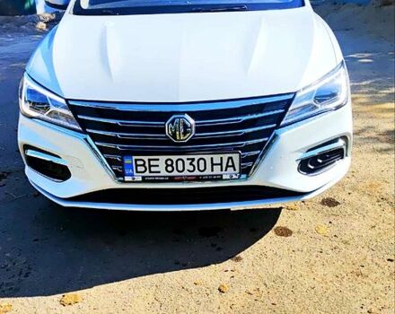 Белый МГ 5, объемом двигателя 1.5 л и пробегом 40 тыс. км за 11800 $, фото 1 на Automoto.ua