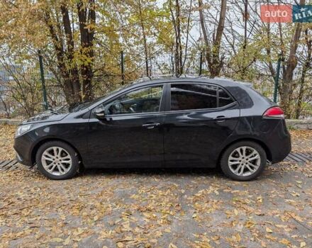 Черный МГ 5, объемом двигателя 1.5 л и пробегом 179 тыс. км за 4500 $, фото 1 на Automoto.ua