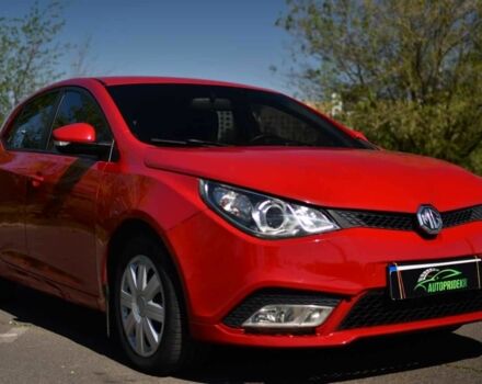 Красный МГ 5, объемом двигателя 1.5 л и пробегом 85 тыс. км за 5999 $, фото 1 на Automoto.ua