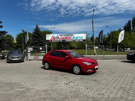 МГ 5 2013 в Кривом Роге на Automoto.ua Красный МГ 5, объемом двигателя 1.5 л и пробегом 85 тыс. км за 5999 $, фото 1 на Automoto.ua