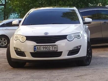 Белый МГ 550, объемом двигателя 1.8 л и пробегом 172 тыс. км за 6500 $, фото 1 на Automoto.ua