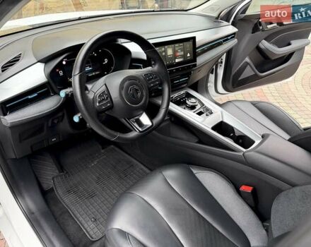 Белый МГ 5 EV, объемом двигателя 0 л и пробегом 23 тыс. км за 17800 $, фото 29 на Automoto.ua