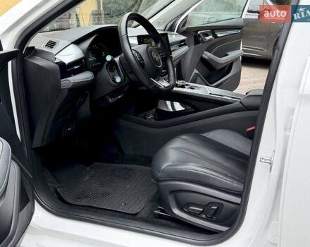 Белый МГ 5 EV, объемом двигателя 0 л и пробегом 23 тыс. км за 17800 $, фото 27 на Automoto.ua