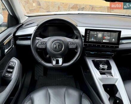 Белый МГ 5 EV, объемом двигателя 0 л и пробегом 23 тыс. км за 17800 $, фото 31 на Automoto.ua