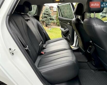 Белый МГ 5 EV, объемом двигателя 0 л и пробегом 23 тыс. км за 17800 $, фото 50 на Automoto.ua