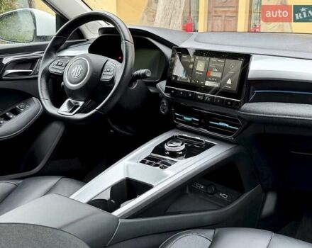 Белый МГ 5 EV, объемом двигателя 0 л и пробегом 23 тыс. км за 17800 $, фото 36 на Automoto.ua