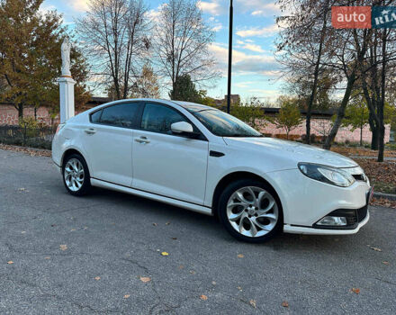 Білий МГ 6, об'ємом двигуна 1.8 л та пробігом 137 тис. км за 6490 $, фото 3 на Automoto.ua