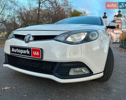 Білий МГ 6, об'ємом двигуна 1.8 л та пробігом 137 тис. км за 6490 $, фото 12 на Automoto.ua