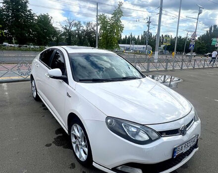 Білий МГ 6, об'ємом двигуна 1.8 л та пробігом 207 тис. км за 6000 $, фото 4 на Automoto.ua