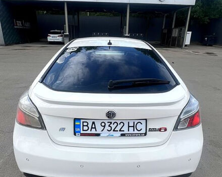 Білий МГ 6, об'ємом двигуна 1.8 л та пробігом 207 тис. км за 6000 $, фото 1 на Automoto.ua
