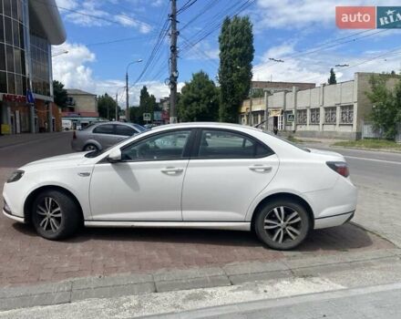 Белый МГ 6, объемом двигателя 1.8 л и пробегом 106 тыс. км за 5000 $, фото 1 на Automoto.ua