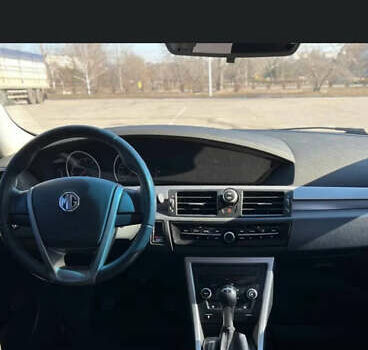 МГ 6 2012 в Запорожье на Automoto.ua Серый МГ 6, объемом двигателя 1.8 л и пробегом 58 тыс. км за 5800 $, фото 3 на Automoto.ua