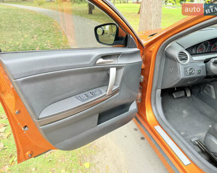 Помаранчевий МГ 6, об'ємом двигуна 1.8 л та пробігом 158 тис. км за 5850 $, фото 15 на Automoto.ua