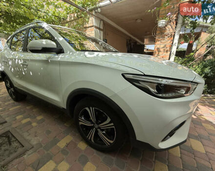 Белый МГ ЗС, объемом двигателя 1.5 л и пробегом 24 тыс. км за 15800 $, фото 3 на Automoto.ua