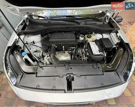 Белый МГ ЗС, объемом двигателя 1.5 л и пробегом 24 тыс. км за 15800 $, фото 27 на Automoto.ua