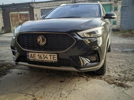 Черный МГ ЗС, объемом двигателя 1.5 л и пробегом 6 тыс. км за 14000 $, фото 1 на Automoto.ua