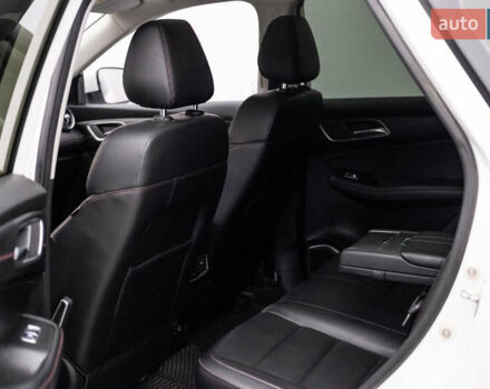 Белый МГ HS, объемом двигателя 1.49 л и пробегом 41 тыс. км за 17360 $, фото 10 на Automoto.ua