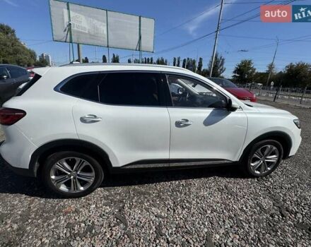 Белый МГ HS, объемом двигателя 2 л и пробегом 32 тыс. км за 18500 $, фото 9 на Automoto.ua